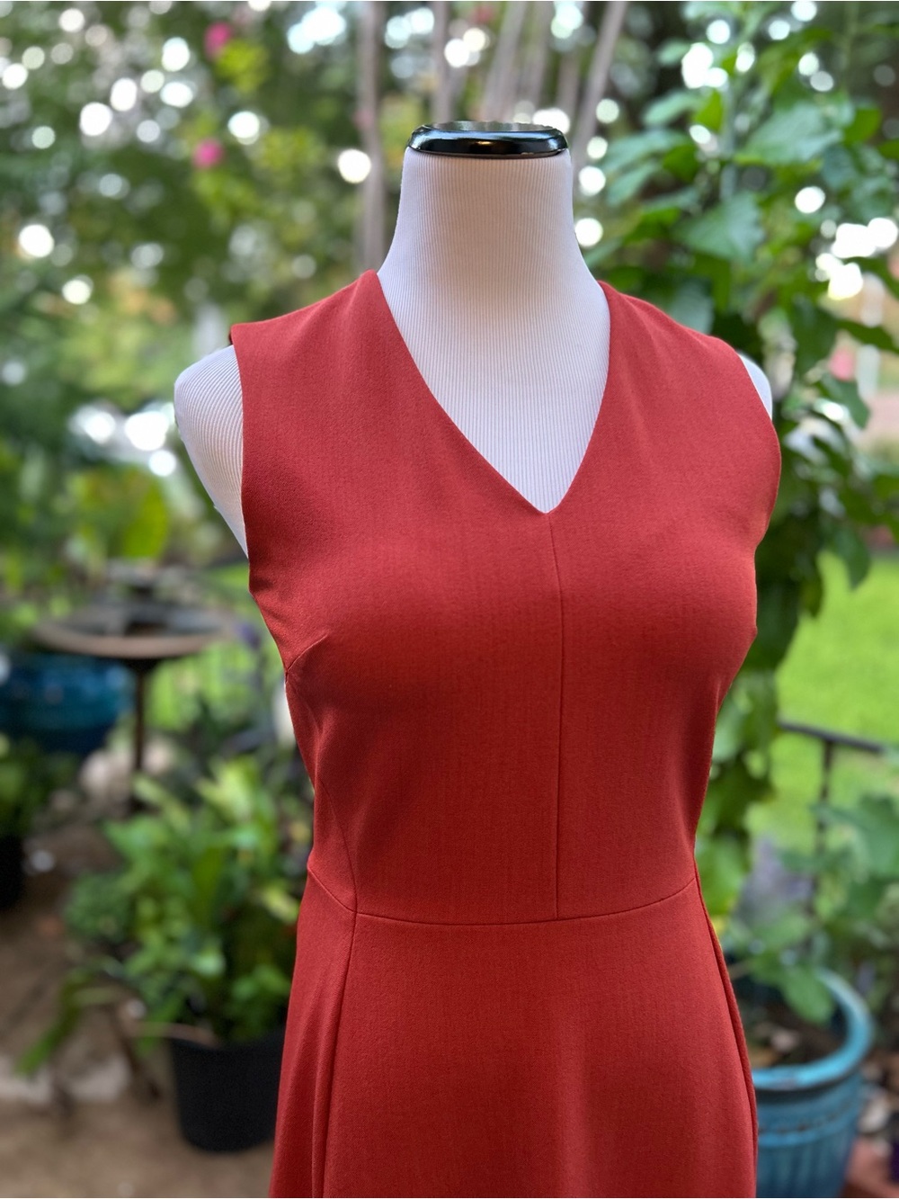 M.M. LAFlEUR Women's Sleeveless V-Neck Persimmon Dress